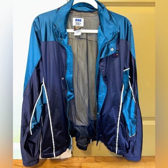 IN Sport GORE-TEX Reflective Mesh-lined windbreaker - Picture 5 of 8